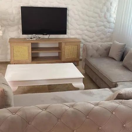 Villa Nar